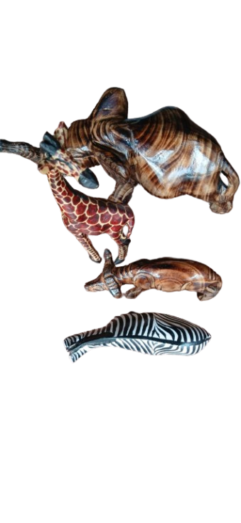 Wooden curved animals statuses
